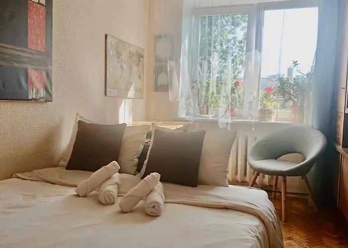 Apartamento Cozy In With Free Parking. *